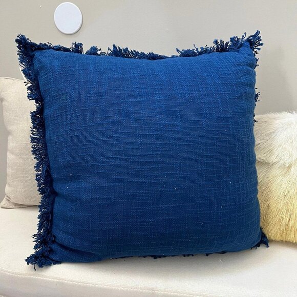 Nwt Nicole miller navy blue with fringe knit accent pillow 20”x20” - Picture 1 of 7